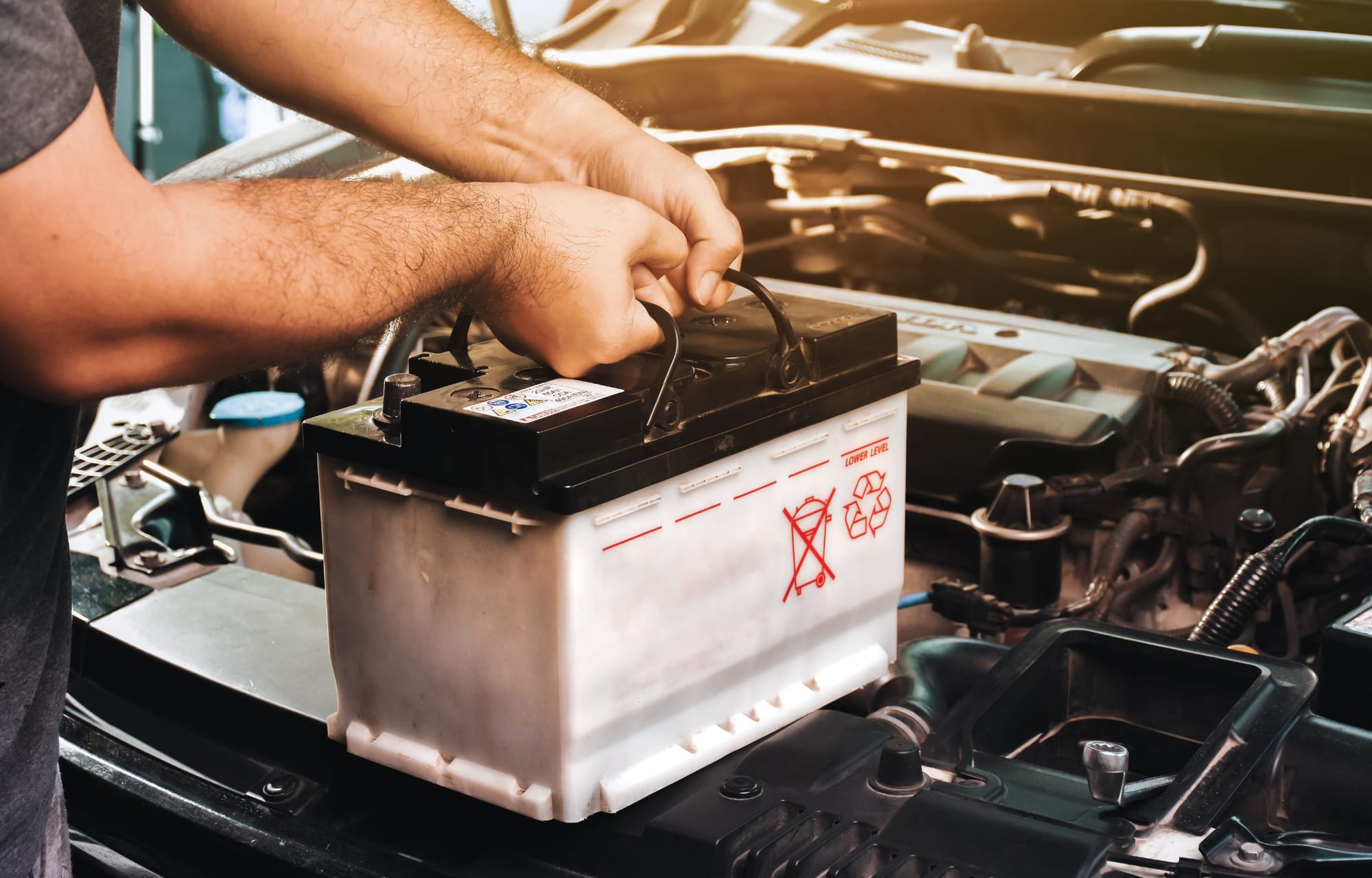 Batería del auto: cómo distinguir desgaste, descarga y falla de carga